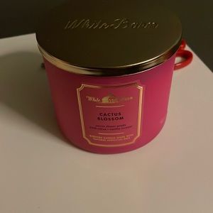 Brand new cactus blossom bath and body works candle